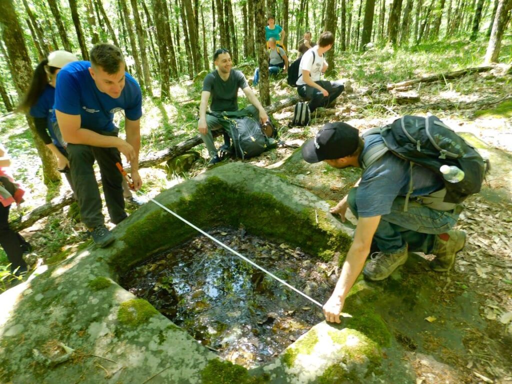 Северский поход. Археология Северского района. Археологические памятники Мадьяр. Курганы Северского района. Курганы в Северском районе.